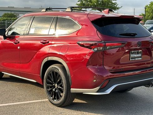 New 2026 Toyota Highlander XSE AWD/4WD image 6