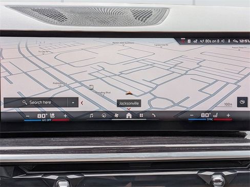 Used 2025 BMW X7 M60i image 25