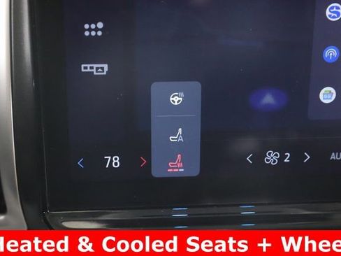 Used 2025 Ford Expedition Active image 4