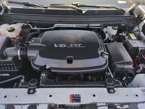 Used 2022 Chevrolet Colorado Z71 AWD/4WD image 33