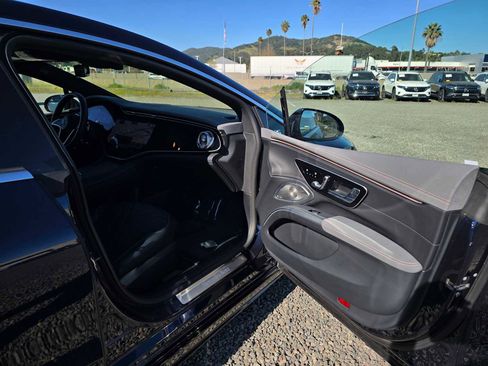 Used 2022 Mercedes-Benz EQS 580 4MATIC Sedan image 12