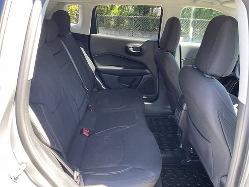 Used 2018 Jeep Compass Sport AWD/4WD image 25