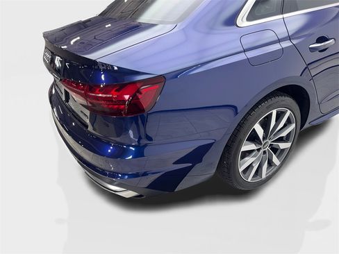 Used 2022 Audi A4 2.0T Premium w/ Convenience Package image 16