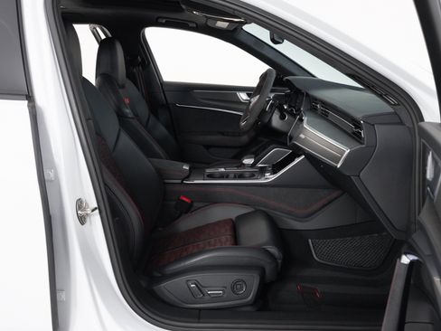 Used 2024 Audi RS 6 performance AWD/4WD image 36