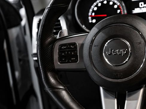 Used 2013 Jeep Grand Cherokee SRT8 image 16