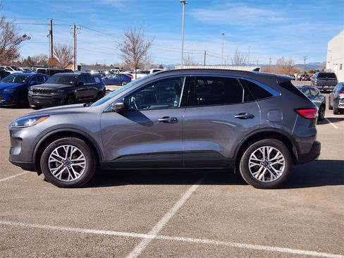 Used 2021 Ford Escape SEL image 4