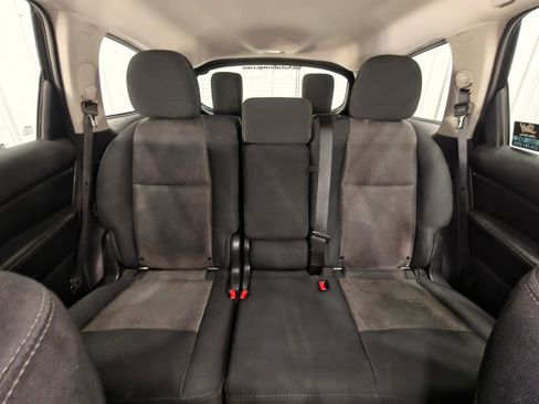 Used 2018 Nissan Pathfinder S AWD/4WD image 19