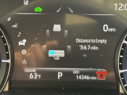 Used 2025 Toyota Highlander XLE image 15