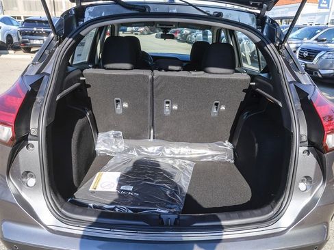 New 2025 Nissan Kicks Play S FWD image 25