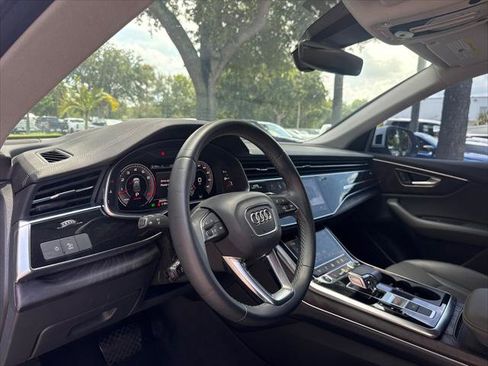 Used 2023 Audi Q8 Premium w/ Convenience Package AWD/4WD image 12