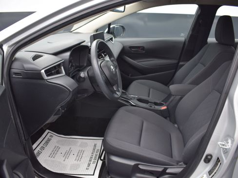 Used 2024 Toyota Corolla LE FWD image 13