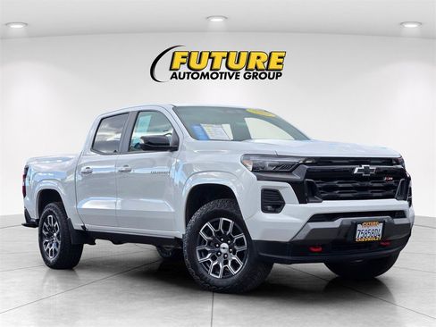 Certified 2024 Chevrolet Colorado Z71 w/ Advanced Trailering Package image 1