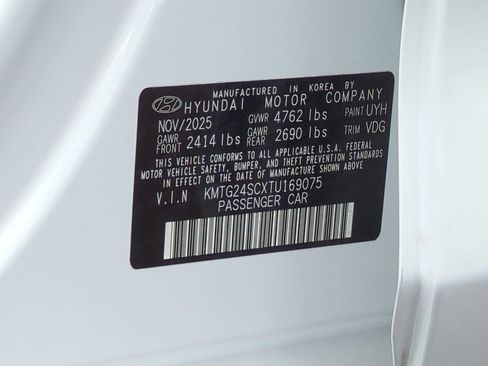 Used 2026 Genesis G70 2.5T Prestige RWD image 25