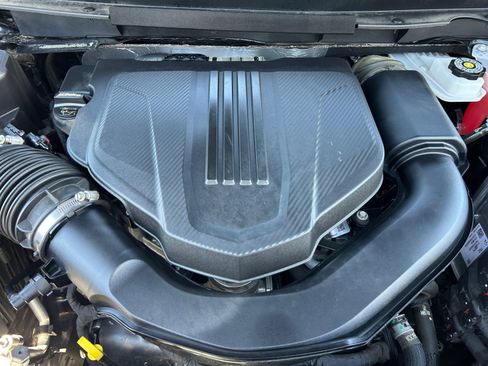 Used 2024 Chevrolet Traverse LT FWD image 22