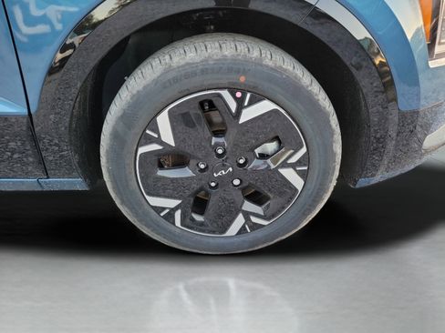 New 2026 Kia Niro Wind FWD image 28