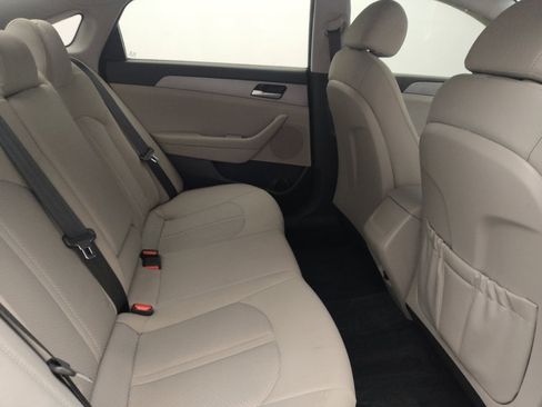 Used 2019 Hyundai Sonata SE FWD image 19