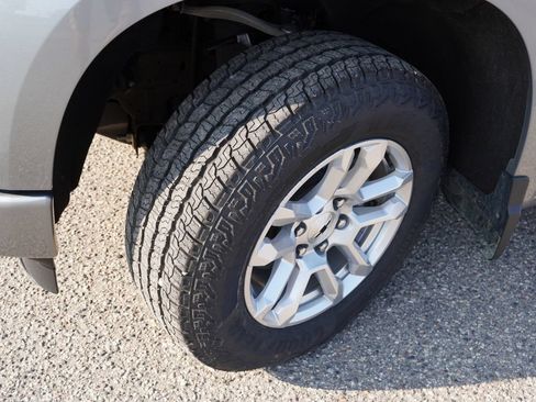Used 2023 Chevrolet Silverado 1500 RST AWD/4WD image 13