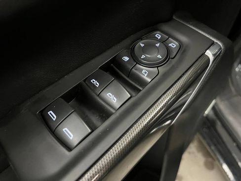 Used 2021 GMC Sierra 1500 AT4 w/ AT4 Preferred Package AWD/4WD image 13