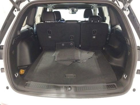 Used 2024 Jeep Grand Cherokee Altitude image 23