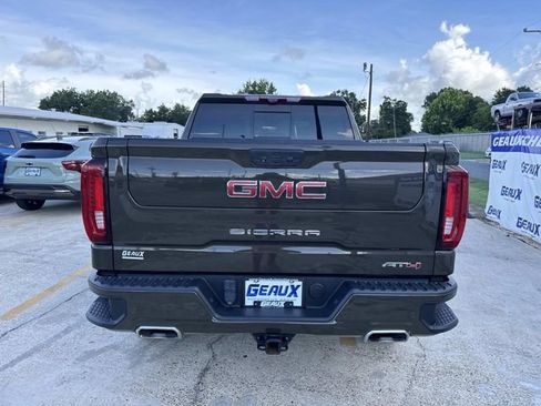 Used 2023 GMC Sierra 1500 AT4 w/ Technology Package AWD/4WD image 15