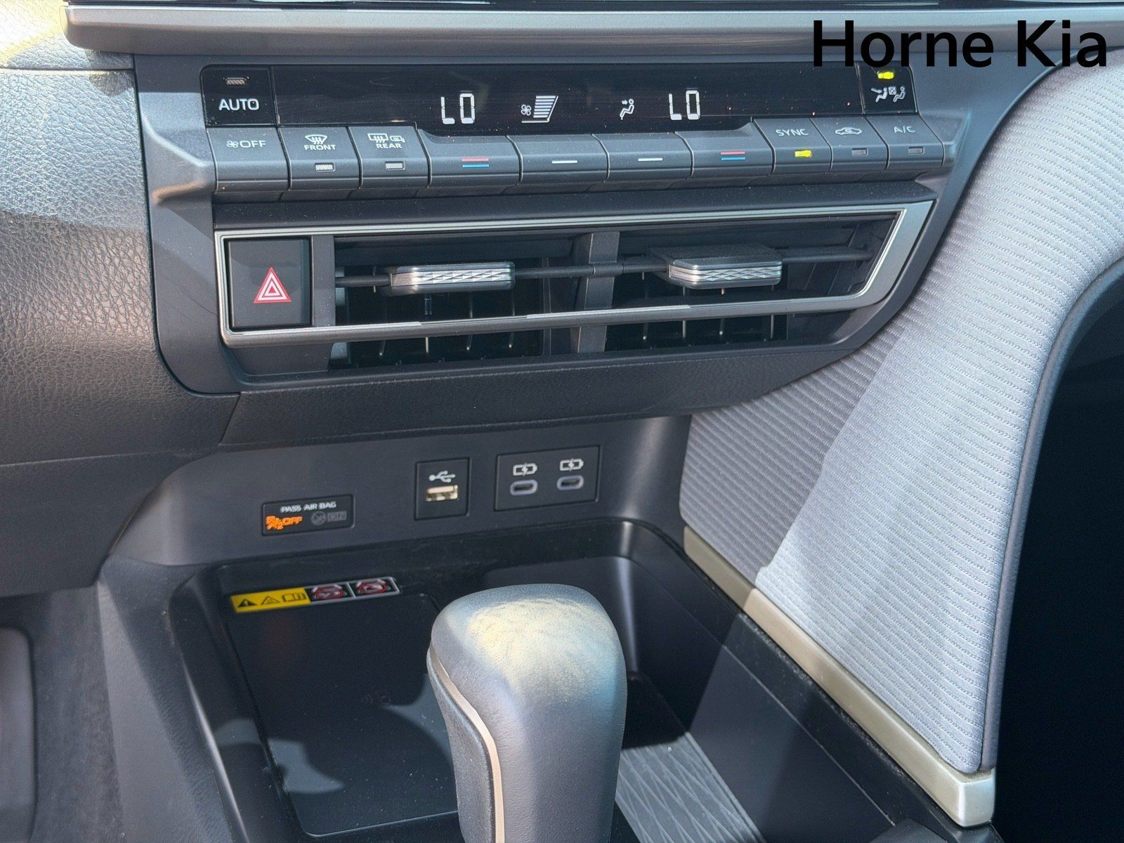 Used 2025 Toyota Camry SE w/ Convenience Package FWD image 20