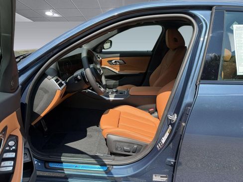 New 2026 BMW 330i xDrive Sedan w/ M Sport Package AWD/4WD image 5