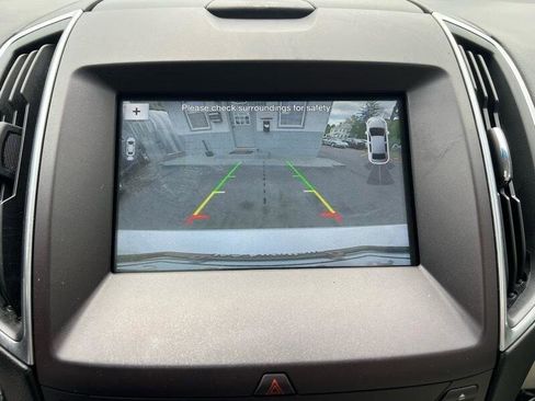 Used 2016 Ford Edge Titanium w/ Equipment Group 302A AWD/4WD image 21