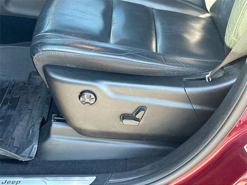 Used 2021 Jeep Grand Cherokee Limited image 18