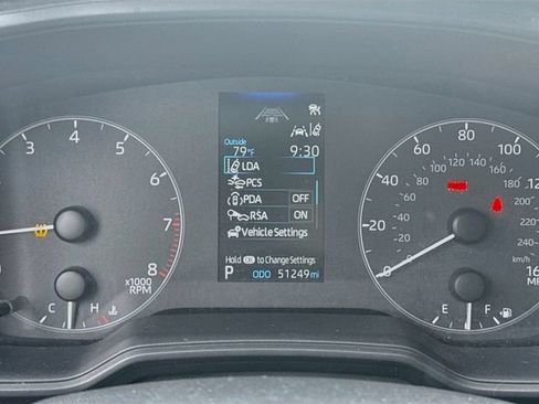 Used 2024 Toyota Corolla LE FWD image 17