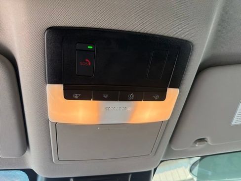 Used 2023 Nissan Rogue SV FWD image 29