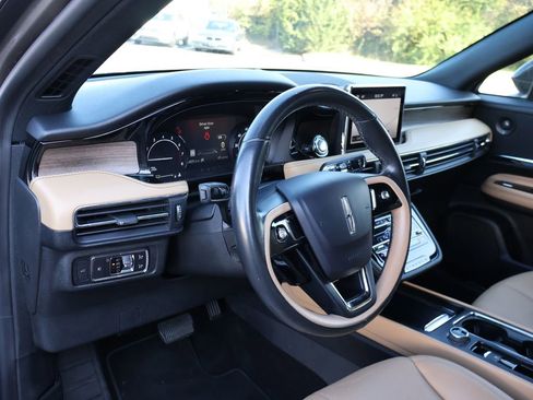 Used 2020 Lincoln Corsair Reserve image 19