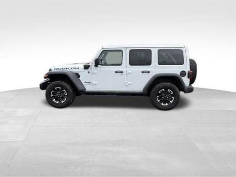 Used 2024 Jeep Wrangler Unlimited Rubicon 4xe AWD/4WD image 10