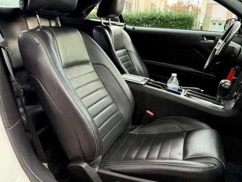 Used 2012 Ford Mustang Premium image 8