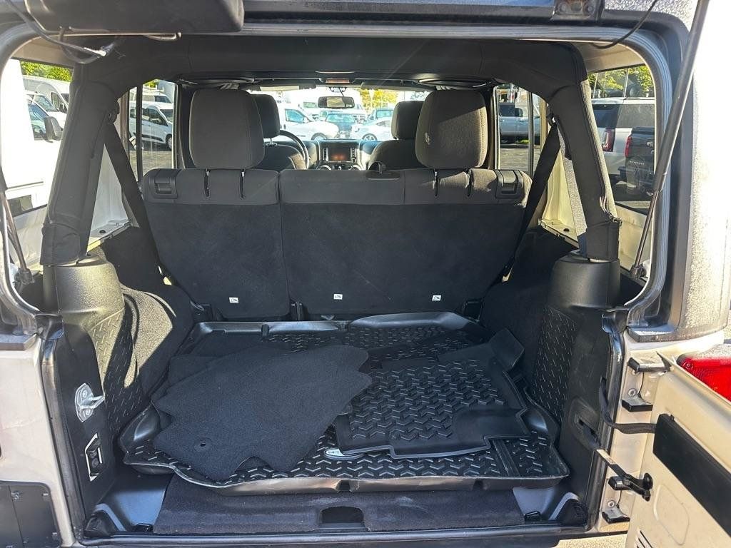 Used 2016 Jeep Wrangler Unlimited Sport w/ Quick Order Package 24S AWD/4WD image 15