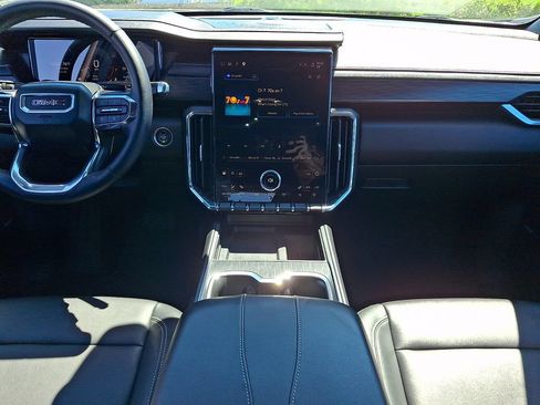 Used 2024 GMC Acadia Elevation FWD image 16