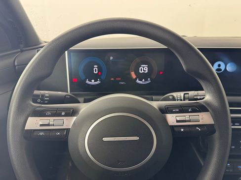Used 2025 Hyundai Santa Cruz SEL FWD image 13