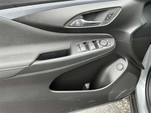 Used 2025 Buick Envista Preferred w/ Convenience I Package image 13