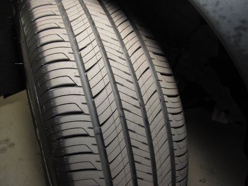 Certified 2023 Honda HR-V LX image 25