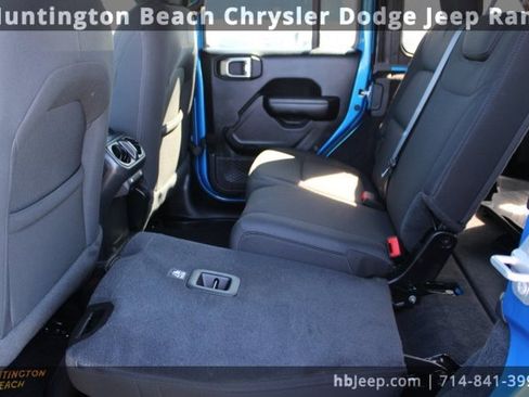 Used 2021 Jeep Wrangler Unlimited Sport image 42