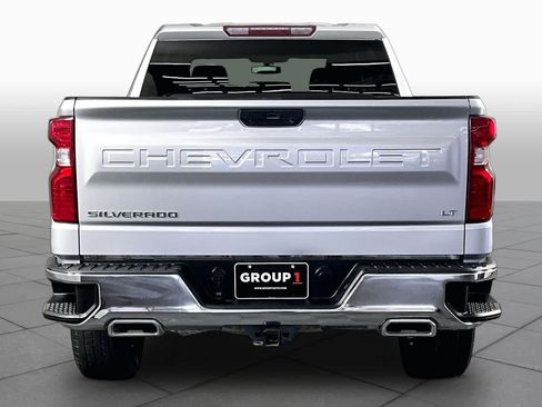 Used 2022 Chevrolet Silverado 1500 LT w/ Z71 Off-Road Package AWD/4WD image 5