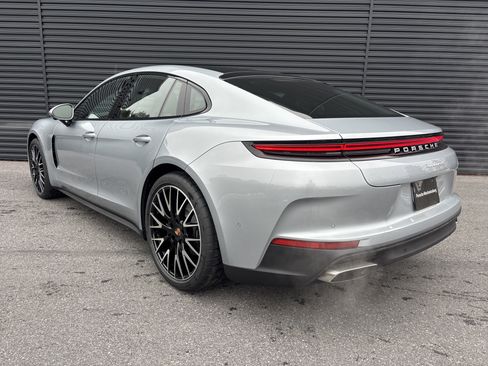 New 2026 Porsche Panamera Premium Package image 3