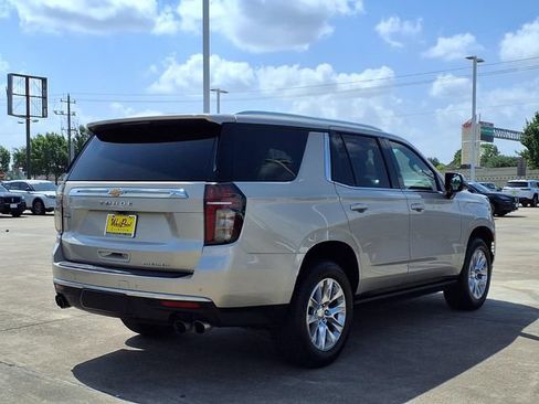 Used 2022 Chevrolet Tahoe Premier RWD image 2