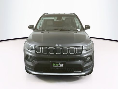 Used 2022 Jeep Compass Limited AWD/4WD image 2