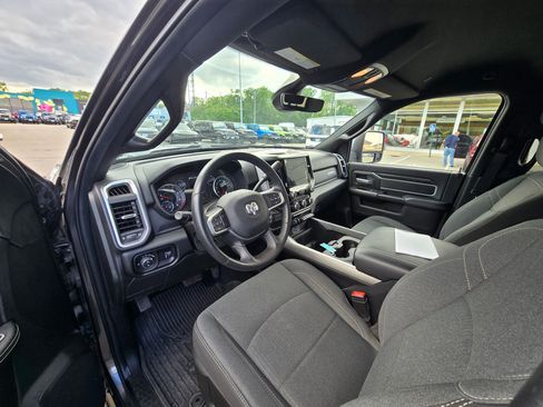 Used 2024 RAM 3500 Big Horn w/ Sport Appearance Package AWD/4WD image 2