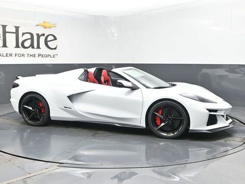 New 2026 Chevrolet Corvette E-Ray w/ Stealth Interior Trim Package image 28