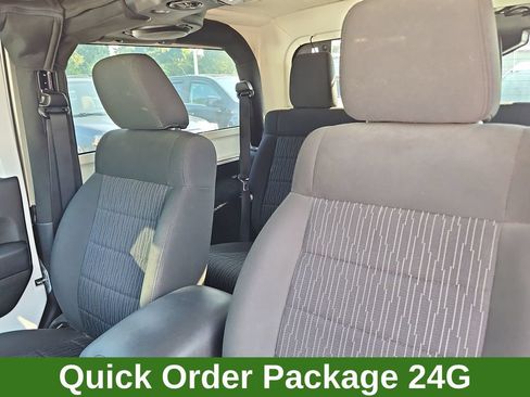 Used 2012 Jeep Wrangler Sahara w/ Connectivity Group AWD/4WD image 9
