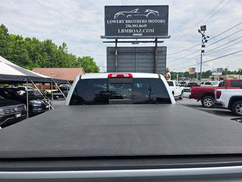 Used 2018 GMC Sierra 1500 SLT AWD/4WD image 7