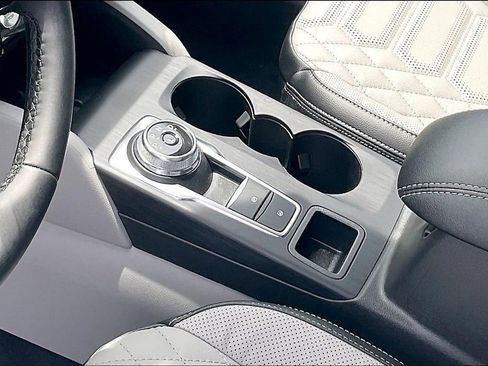 New 2024 Ford Escape SE w/ PHEV Premium Package image 8