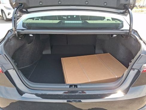 Used 2026 Toyota Camry SE FWD image 31