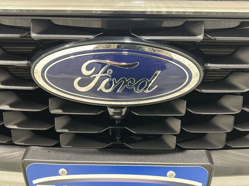 Used 2023 Ford Escape Platinum w/ Premium Technology Package image 31